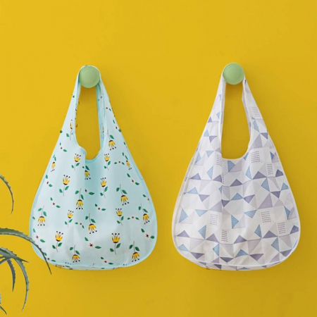 Expandable foldable shopping bag